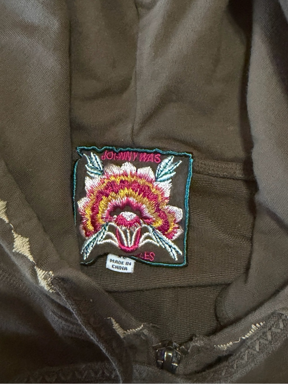 Johnny Was Embroidered Hoodie & Jogger Set with Multicolor Floral Motifs - Picture 5 of 6